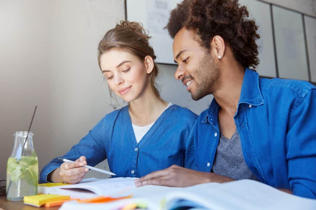 Maximizing Your Education Benefits: 2026 Federal Grants & Scholarships